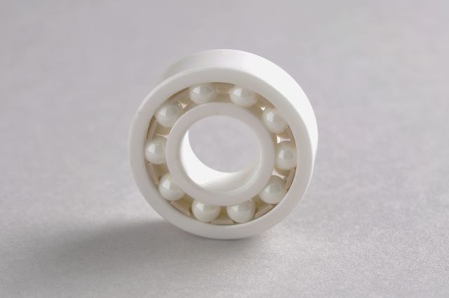 Zirconia ceramic bearing